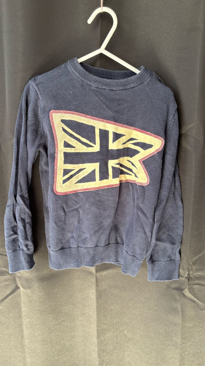 Pull bleu