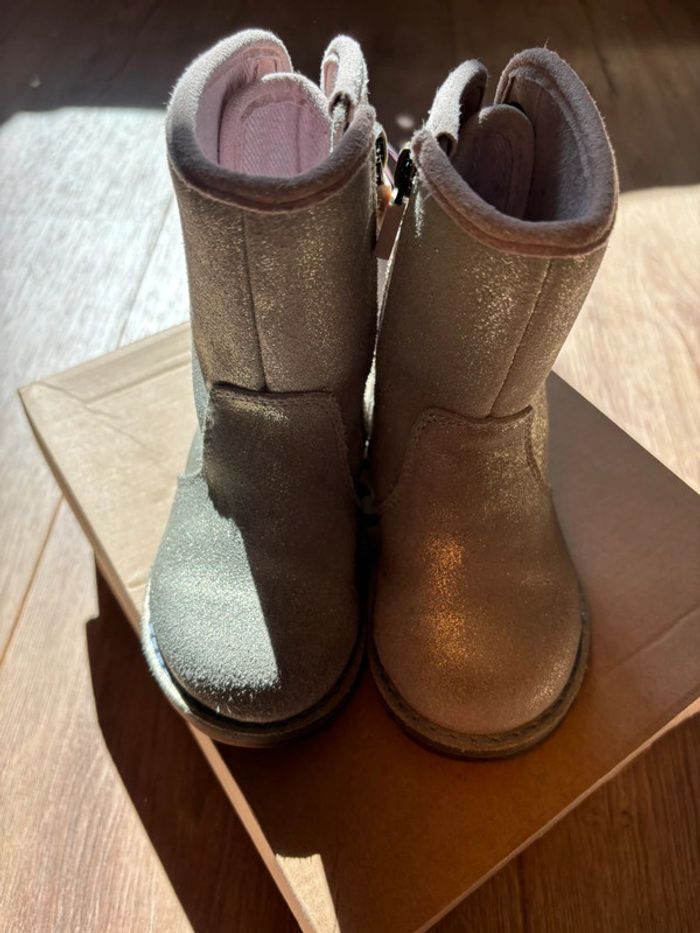 Uggs 22 - photo numéro 2