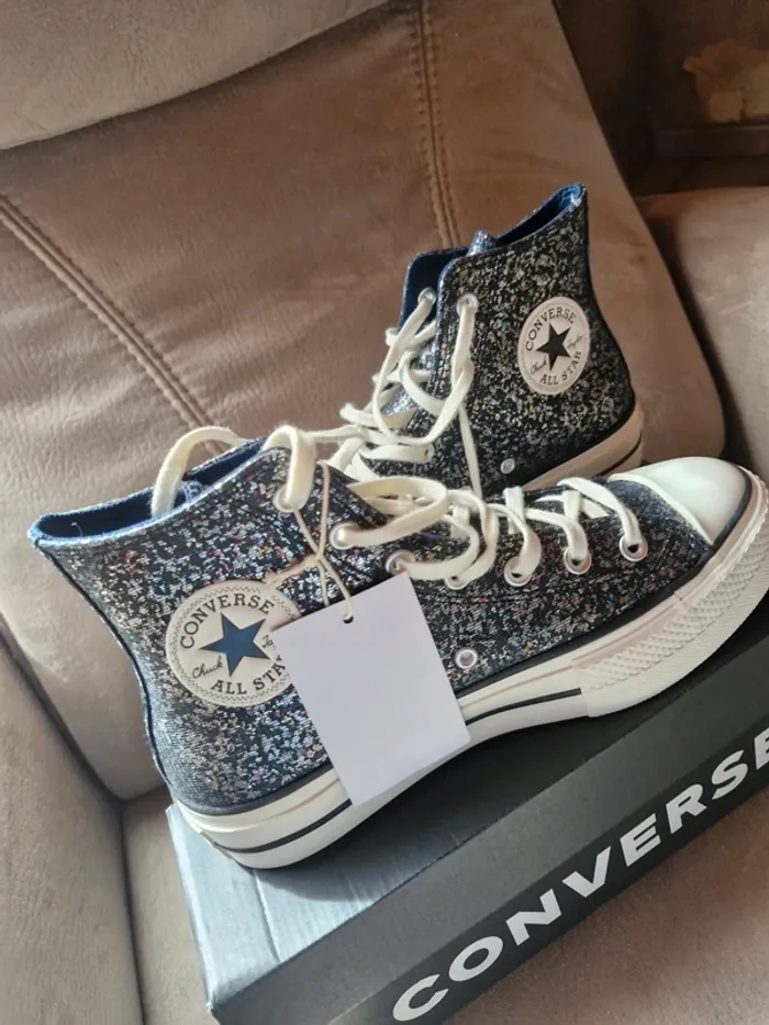 Baskets Converse Modèle Chuck Taylor All Star Lift Platform Glitter Couleur Noir - photo numéro 4