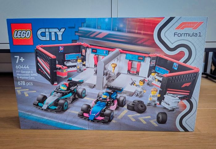 Lego City garage F1