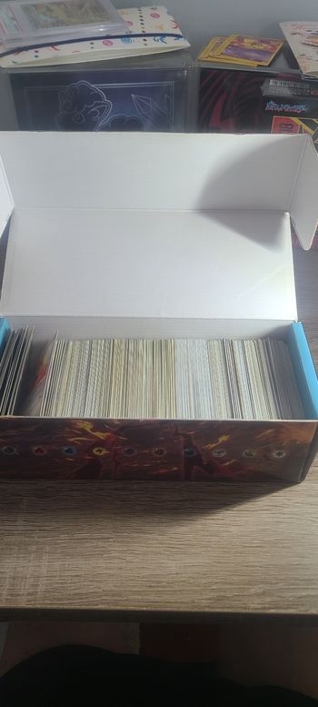 Lot de 550 cartes pokémon de série mixtes allant du bloc ex à XY
