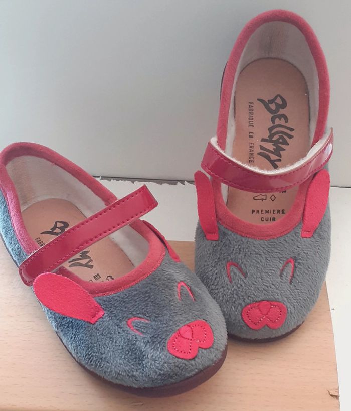 Chaussons fille pointure 25 / Bellamy