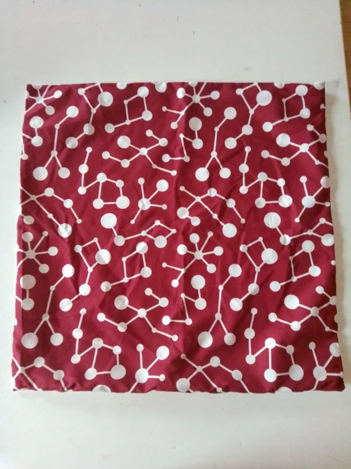 Lot de 8 taies coussin 45x45 géométrique bordeaux - photo numéro 3