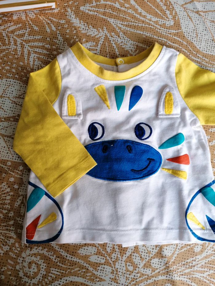 T shirt manches longues 3 mois - photo numéro 2