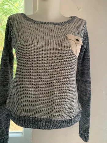 Pull Ajc taille 36-38