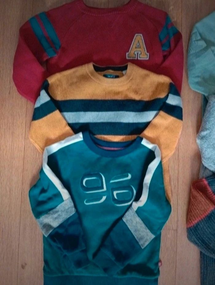 Pulls lot de 12  4 ans - photo numéro 2