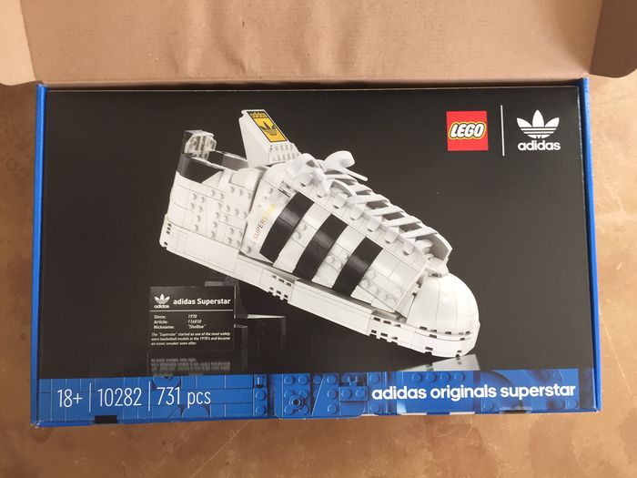 Neuf - Lego Icons - 10282 - Adidas Originals Superstar - photo numéro 2