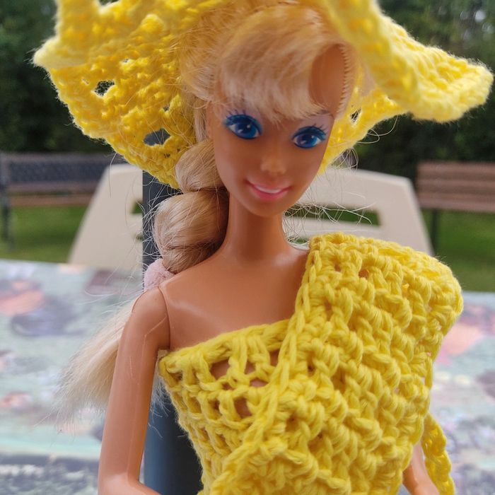 Vêtements pour Barbie 2€ - photo numéro 4