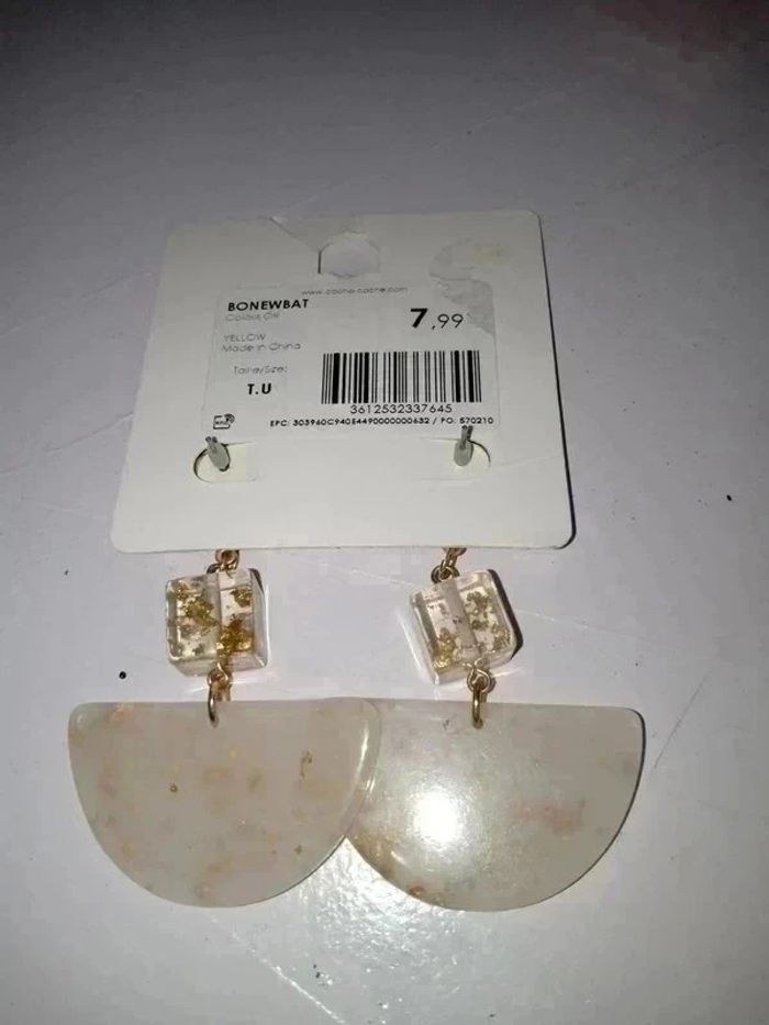 Paire de boucles d'oreilles de chez Cache Cache - photo numéro 3