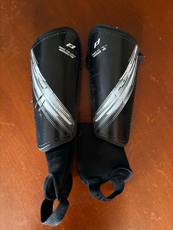 ⚽ Protège-tibias de foot enfant 🖤 – Taille S – TBE