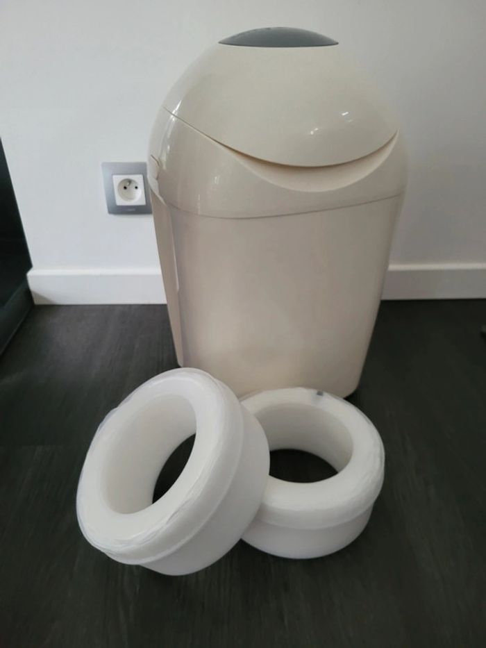 Poubelle à couche tommee tippee et ses recharges