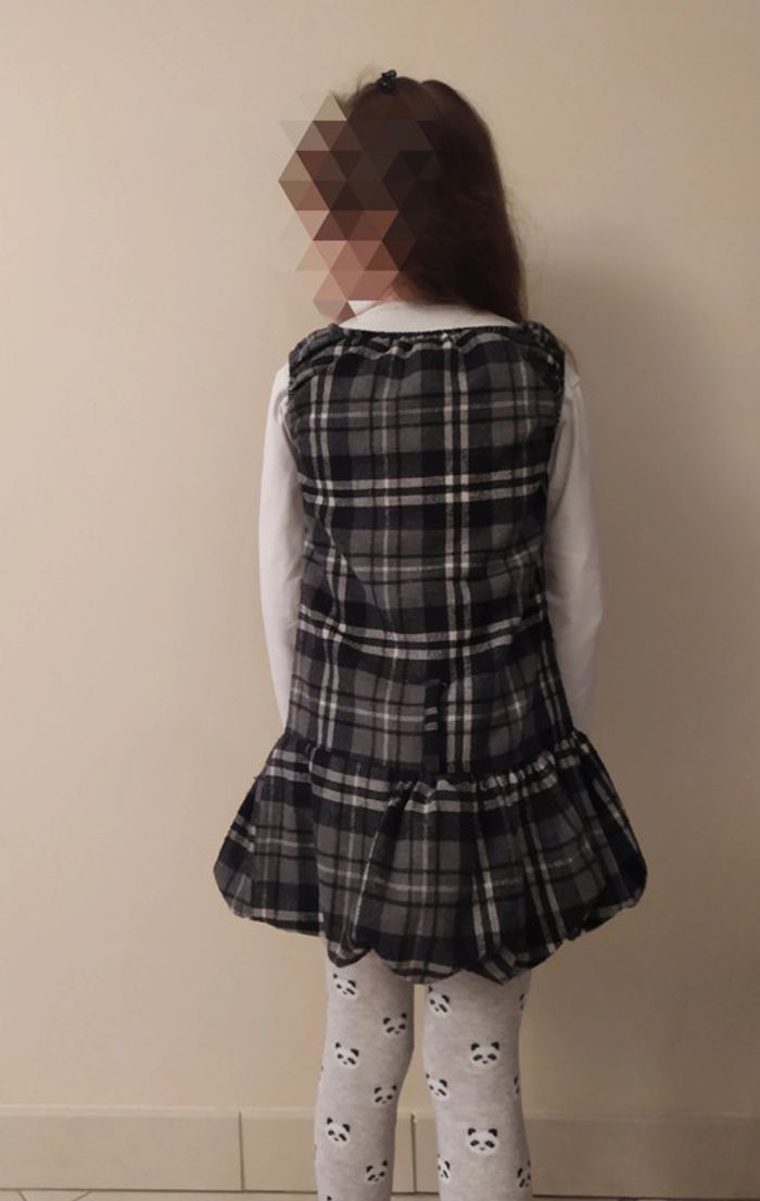 Robe hiver courte à bretelles. - photo numéro 3