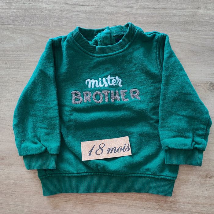 Pull 18mois