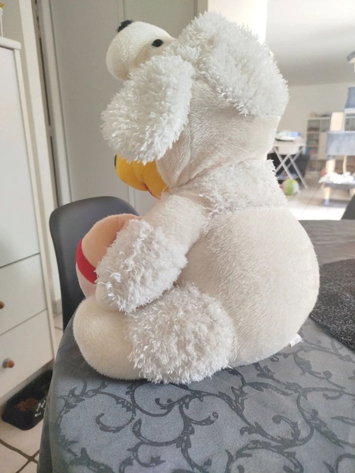 Peluche Winnie l'ourson assis déguisé en mouton - photo numéro 4