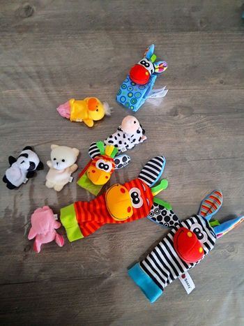 Lot de marionnettes pour pieds et mains