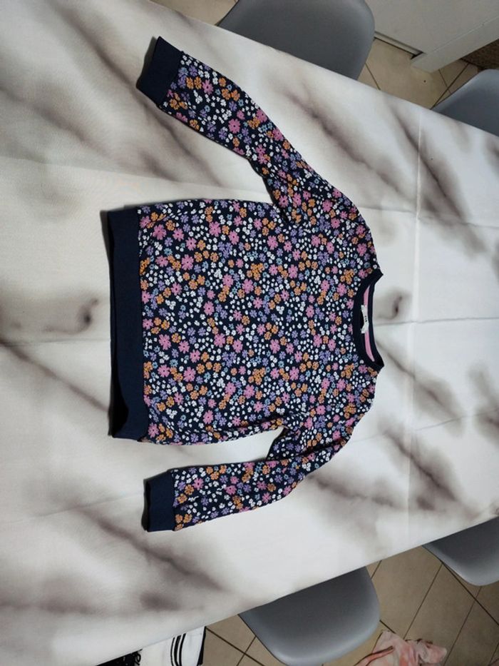 Pull C&A 9 ans - photo numéro 2