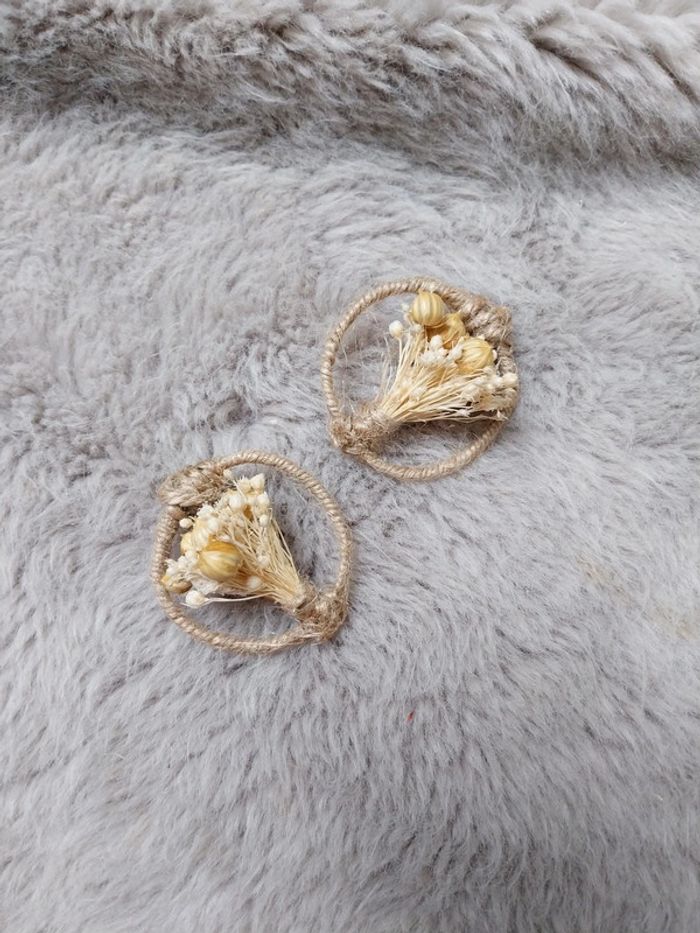 Boucles d'oreilles fleurs séchées - photo numéro 2