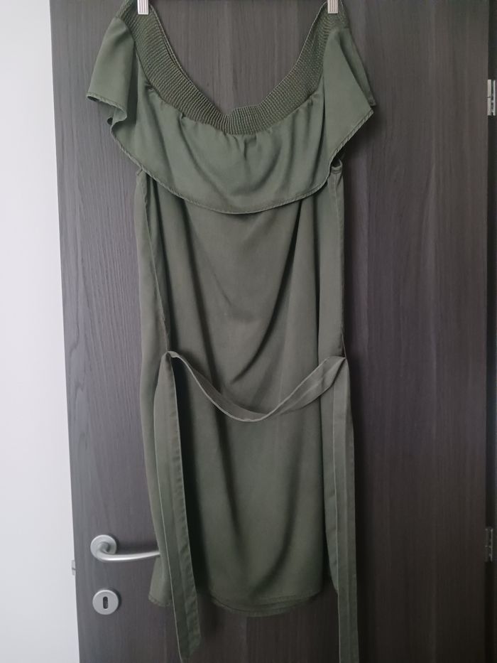 Robe kaki - photo numéro 2