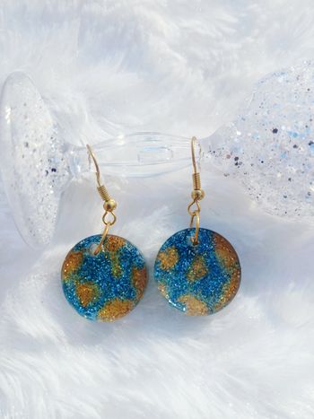 Boucles d'oreilles turquoise dorée pailleté