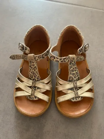 Sandales pom d’api léopard