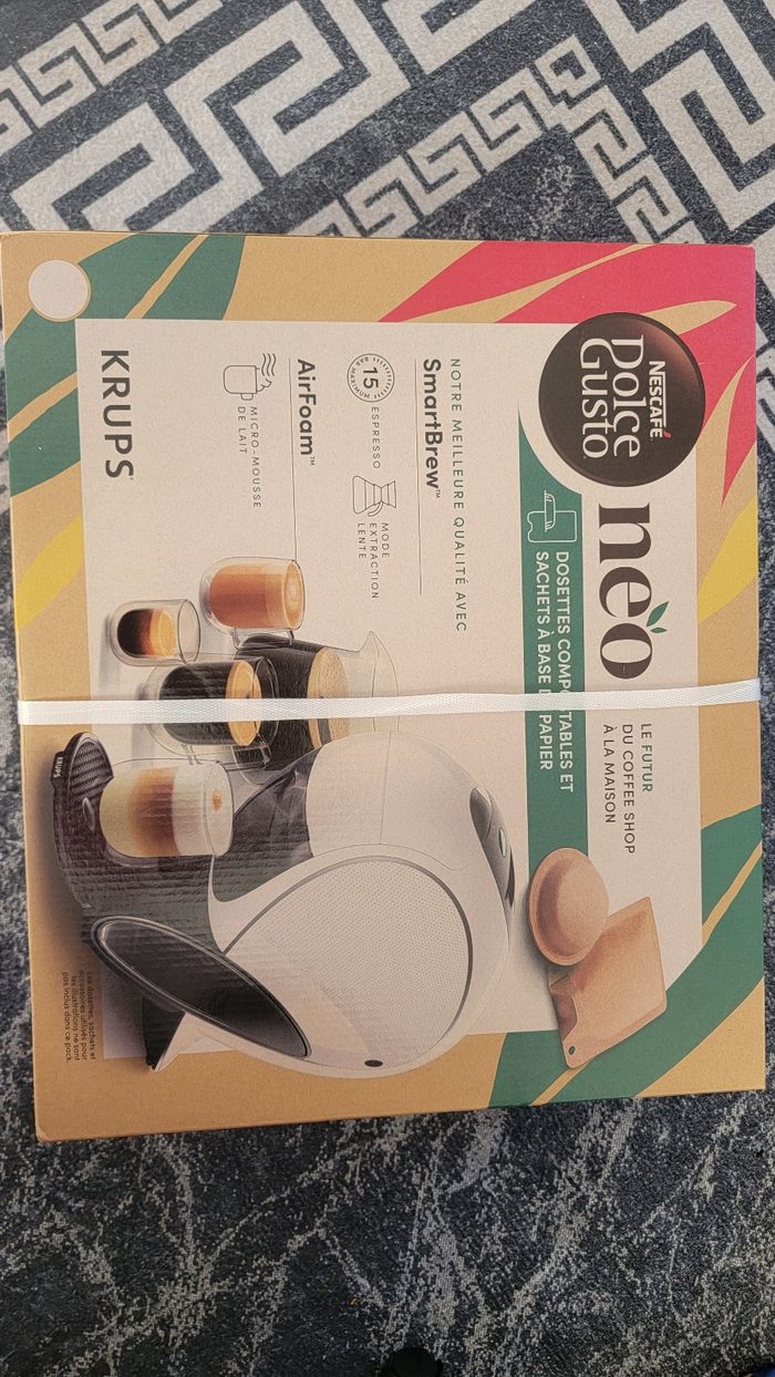 Cafetiere neo dolce gusto