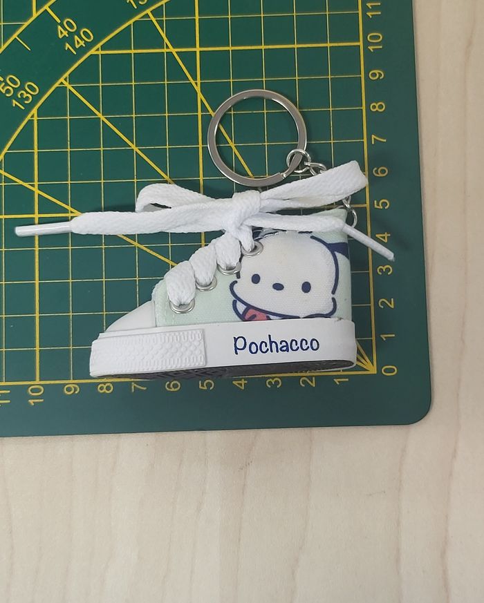 Porte-clé Sanrio Sneaker Pochacco - photo numéro 7
