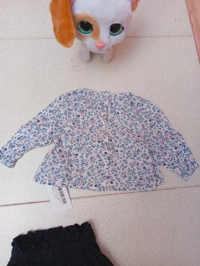 Blouse avec jupe tape l oeil très bonne état taille 3mois - photo numéro 5