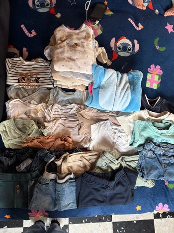 Lot de 31 vêtements garçon 