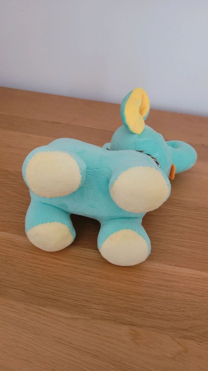 Adorable peluche éléphant vert turquoise - photo numéro 4