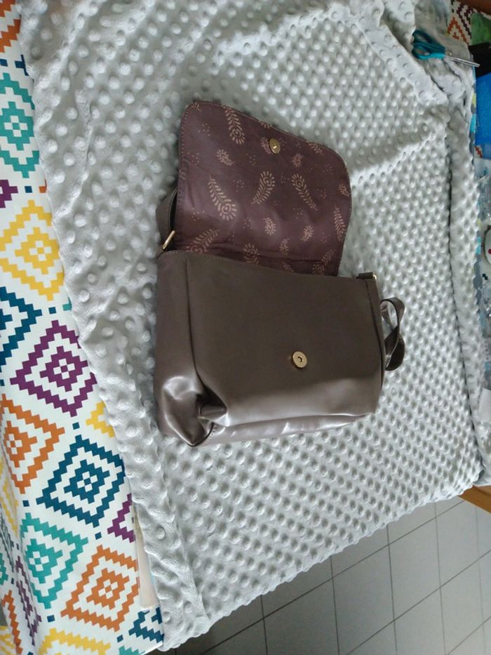 Sac a main largeur 30 cm - photo numéro 2