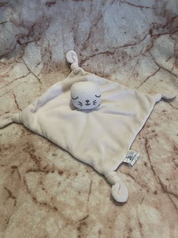 Doudou plat chat rose poudré pois gris Bout’chou Monoprix