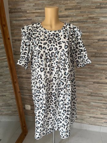 Robe léopard blanche grise noire soldée