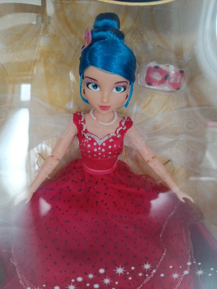 Ladybug Marinette robe de bal neuve the movie miraculous - photo numéro 2