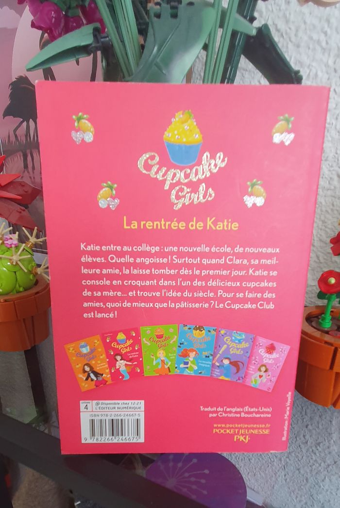 Livre Cupcake Girls "La rentrée de Katie" - photo numéro 2