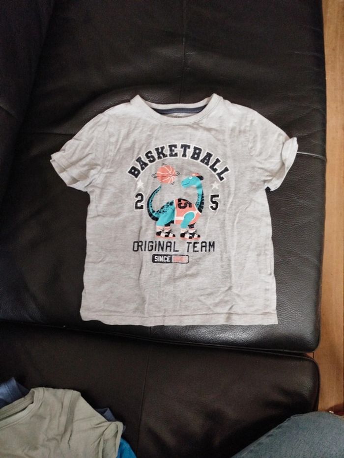 T-shirt garçon 6 ans - photo numéro 2