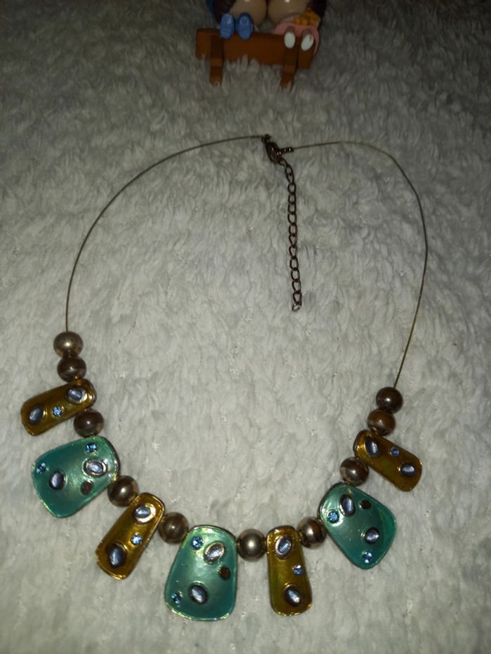 Collier a fil bleu éthique - photo numéro 5