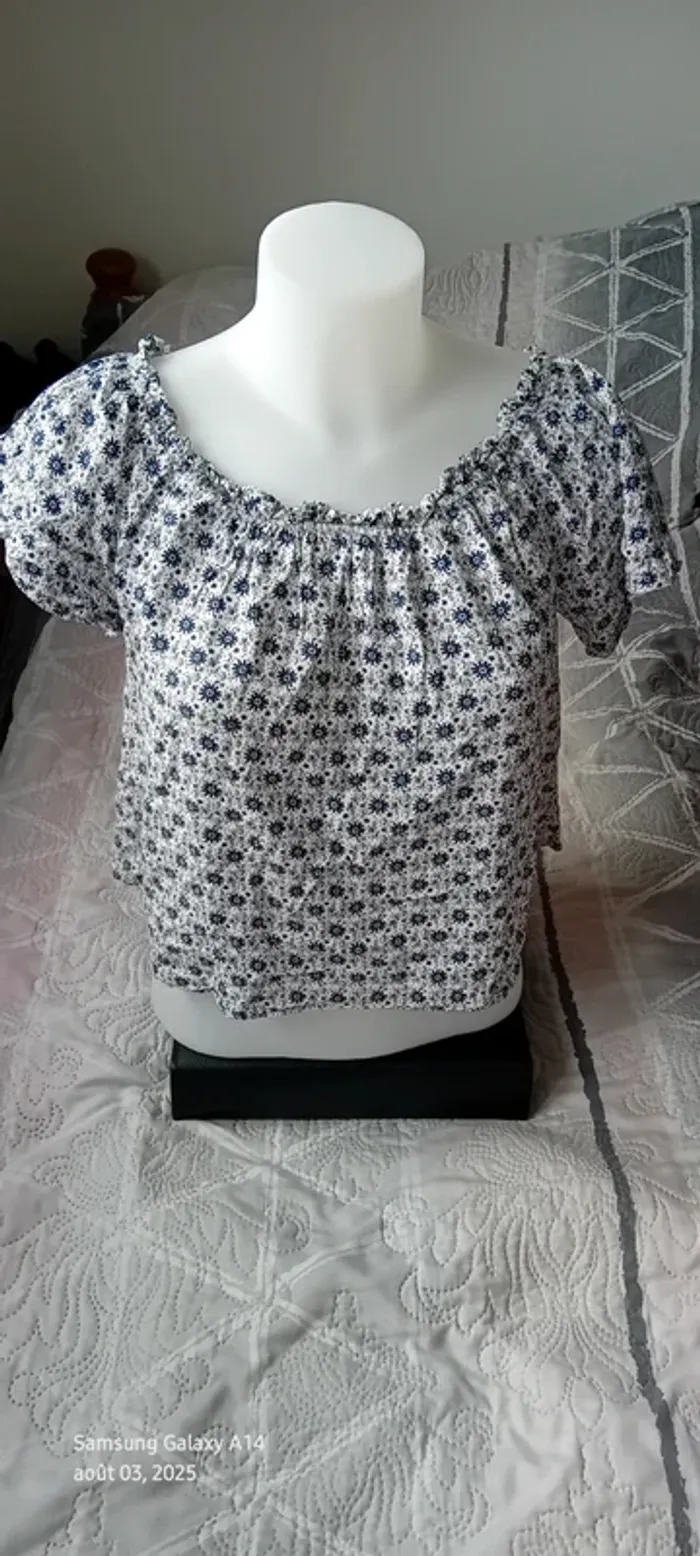 Blouse courte large col Bardot elastique potif fleurs bleu femme 38 clockhouse - photo numéro 4