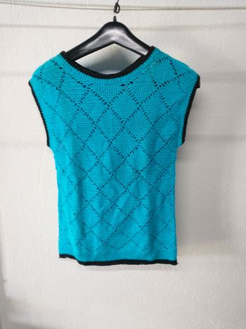 Débardeur artisanal crochete à la main