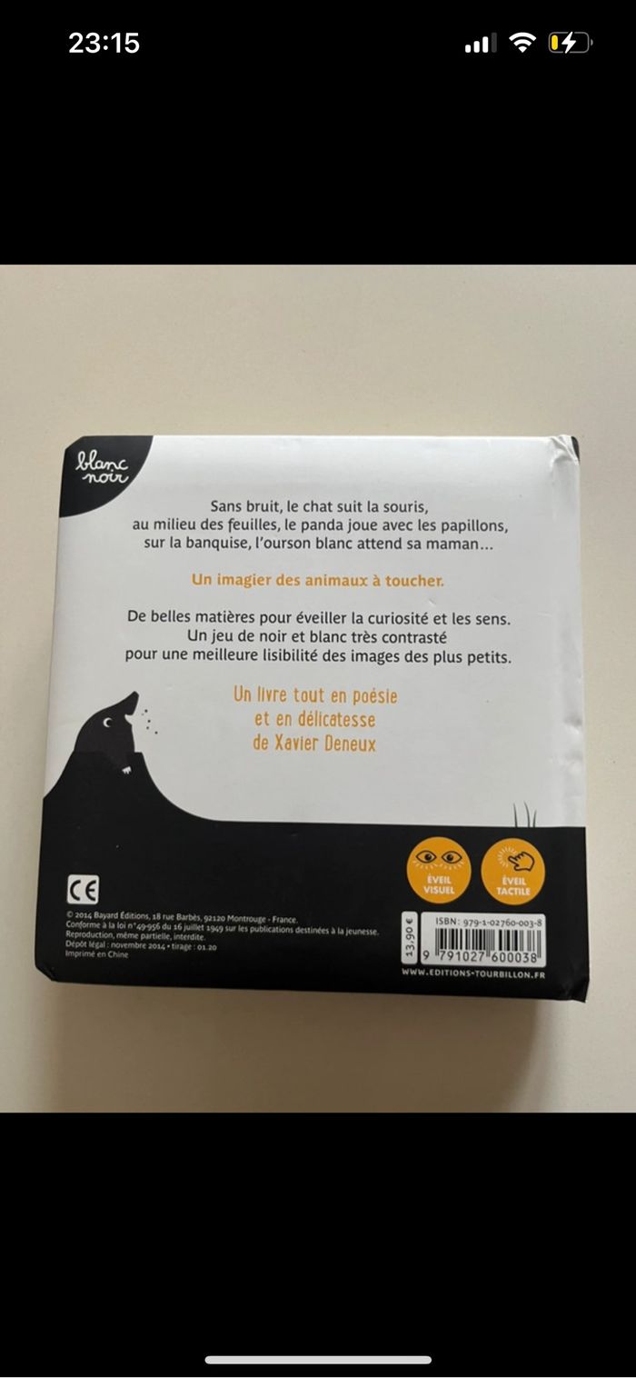 Livre noir et blanc - photo numéro 2