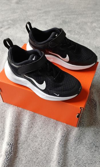 Baskets Nike Revolution 7