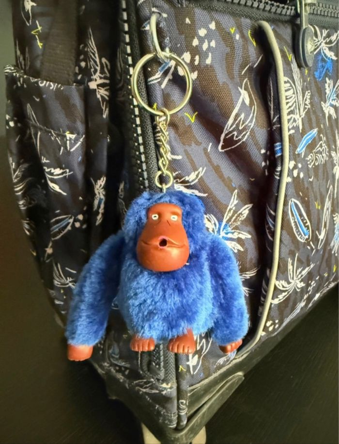 Cartable 4 roues + plumier + trousse Kipling - photo numéro 3