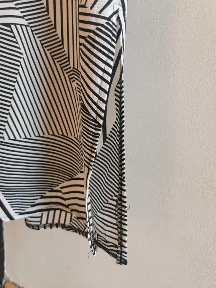 Robe chemise motifs graphique. - photo numéro 10