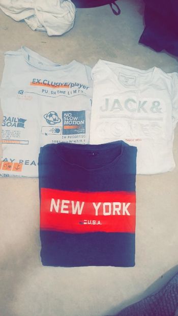 Lot tee shirts manches courtes taille 16 ans / S diverses marques