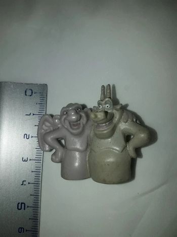 Lot figurines bossu de notre dame