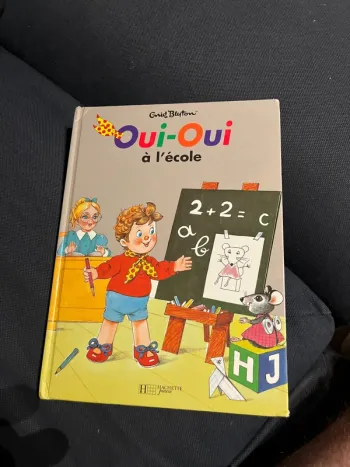 Livre pour enfants hachette jeunesse oui-oui à l école