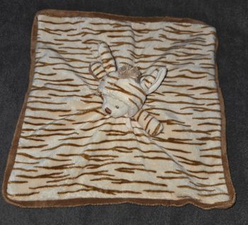Doudou carré plat ours déguisé en zebre beige rayé- Bukowski