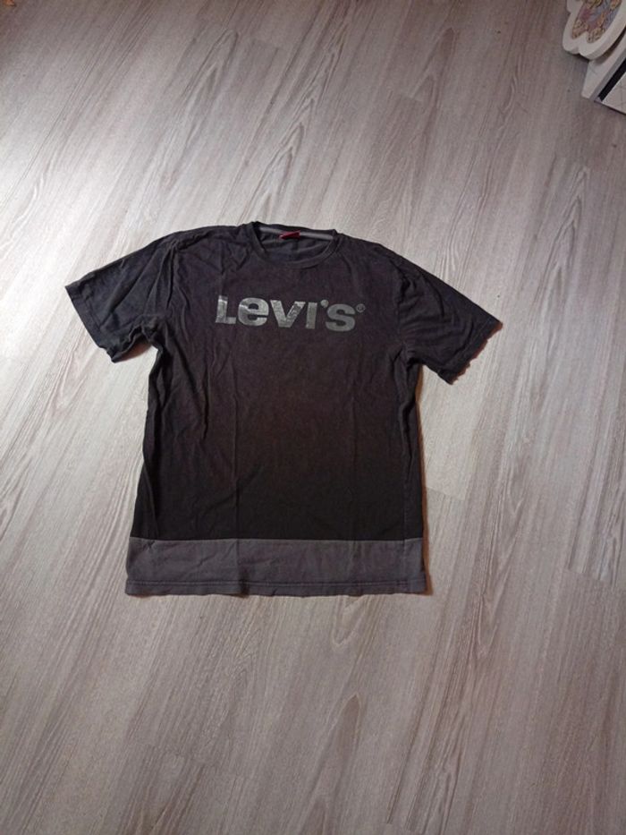 T shirt levis taille M
