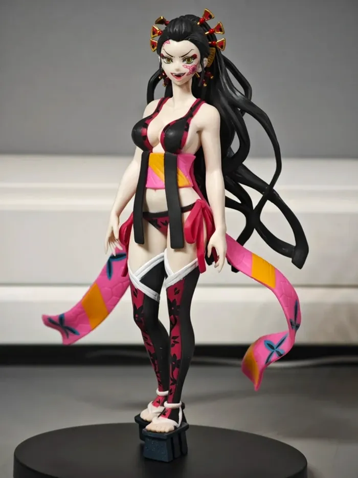 Figurine Demon Slayer / Kimetsu no Yaiba : Daki Bandai Banpresto 18cm avec boîte - photo numéro 2