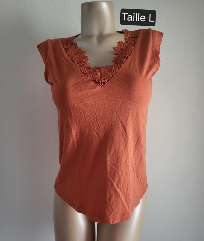 T shirt couleur rouille