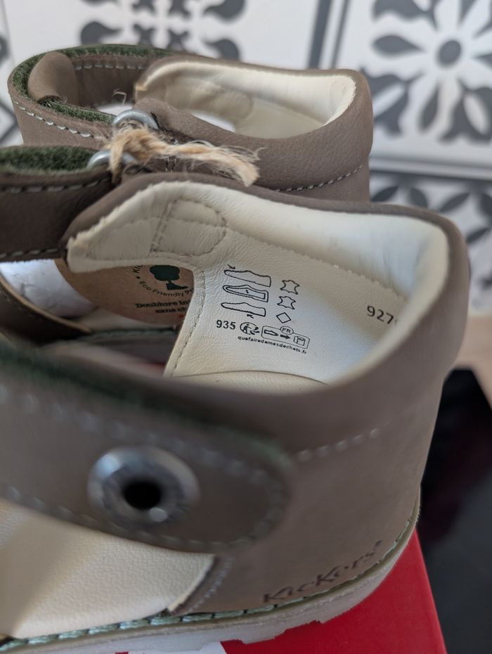 Sandales d'été garçon. Tout cuir doux et souple. Taille 27. Neuf - photo numéro 4